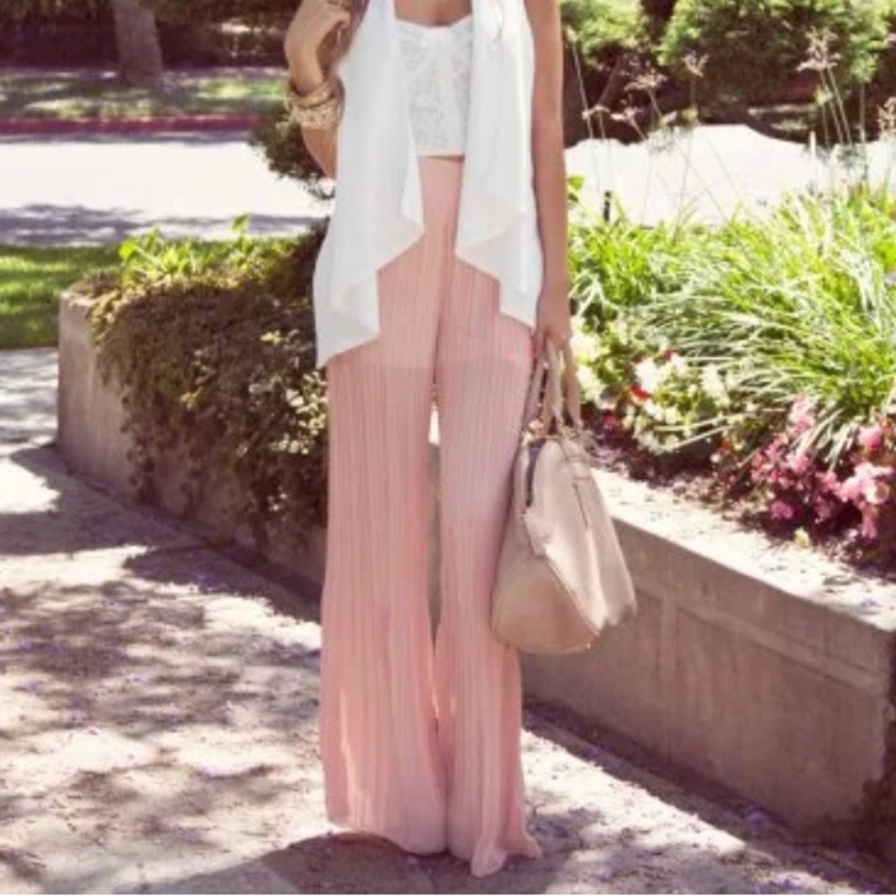 Forgotten Grace satiny pleated Palazzo pants, size large - Picture 8 of 9